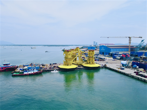 Provision of port service & seafastening Piling Template (total 2,100 tons) on Trung Nam S05 barge at Dong Xuyen Port